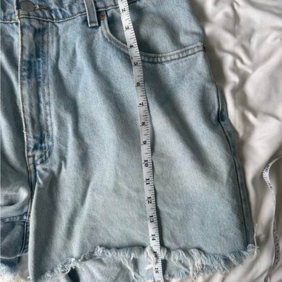 Levi’s Denim Women's Shorts - Picture 7 of 7